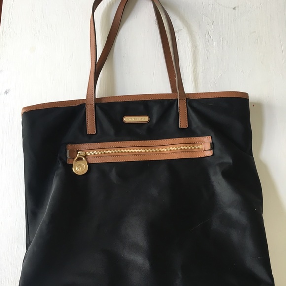 Michael Kors Tote Bag, barely used - Picture 2 of 7